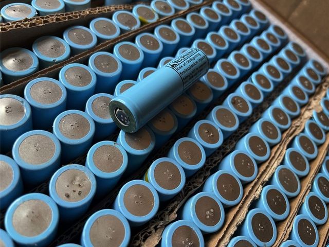 LGDBMH118650 lotto 50 pezzi 2600/2700 mh