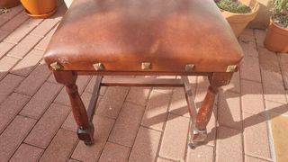 Juego de sillas antiguas