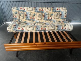 Sofa cama con cama nido