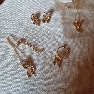 Juego collar, pendientes, pulsera anillo