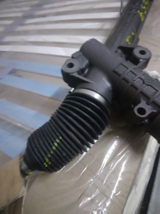 Cremallera dirección Audi A8 3.7  año 98