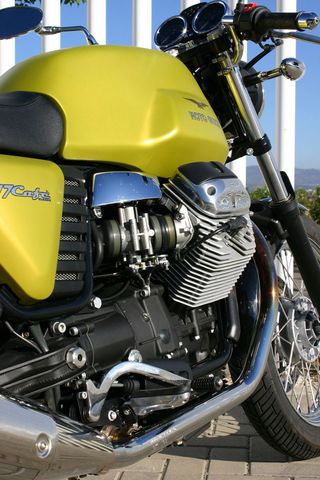 Moto Guzzi v7 cafe classic