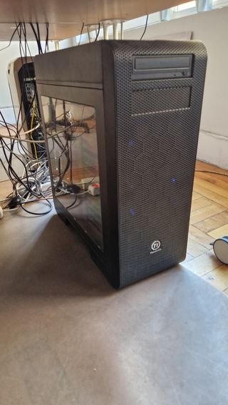 PC CON PANTALLA REGALO
