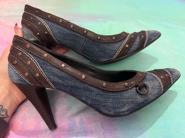 zapatos salon, vaqueros salsa