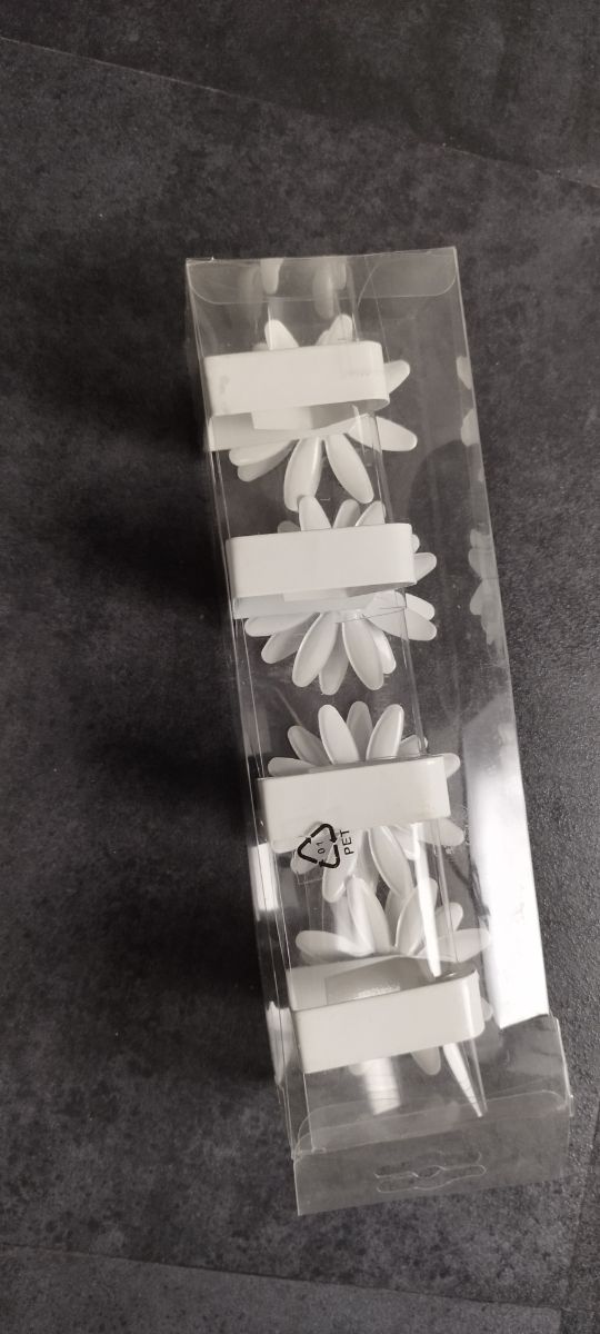 4 PINZA SUJETA MANTELES