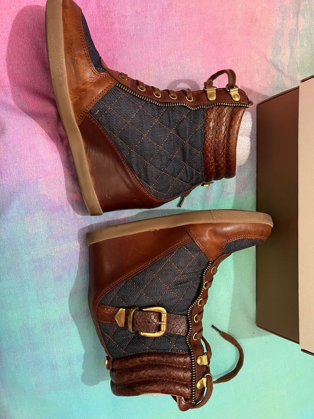 botin vaquero cuña salsa.