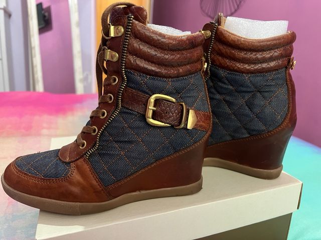 botin vaquero cuña salsa.