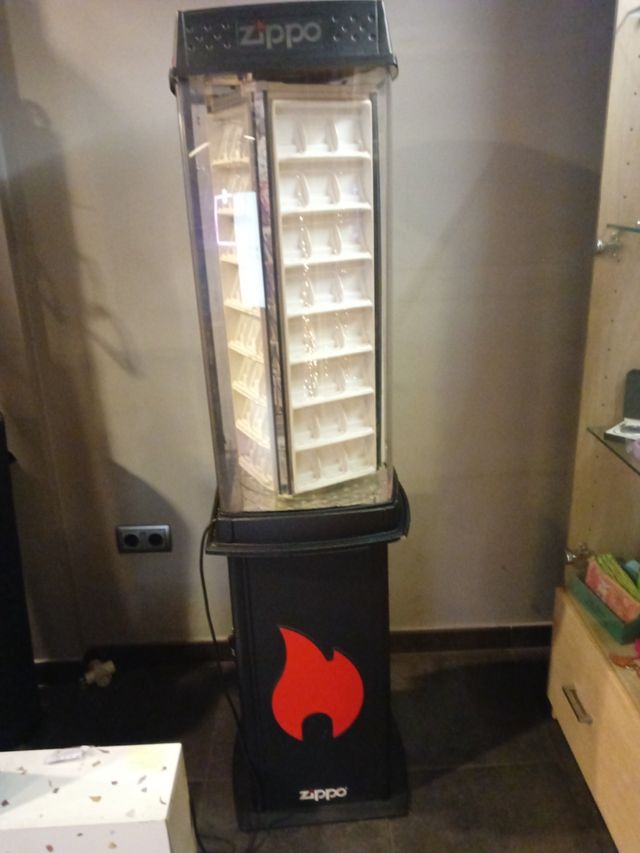Expositor Zippo giratorio