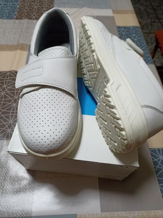 Calzado mujer de trabajo