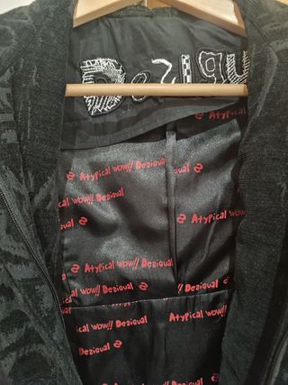 Abrigo desigual talla 38