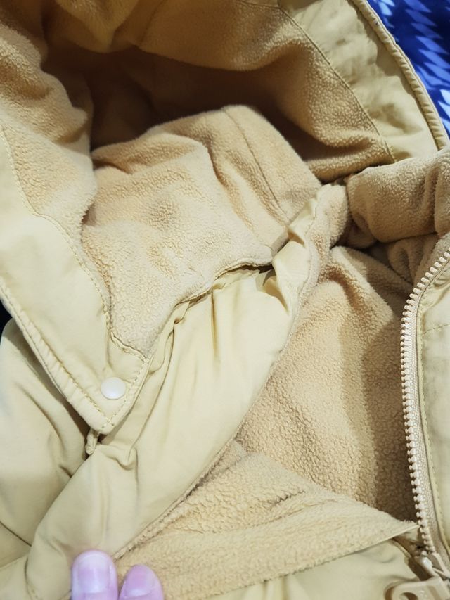 Chaqueta unisex UNIQLO 3-4años