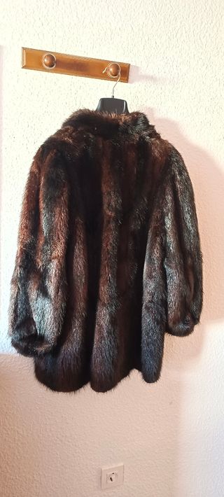 Abrigo de piel de rata almizclera
