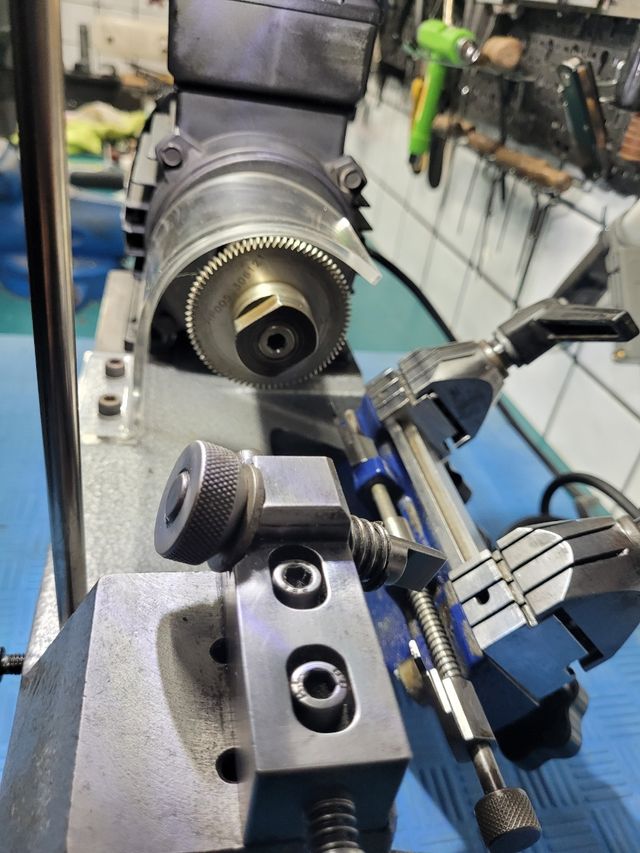 torno copiador y duplicador de llaves