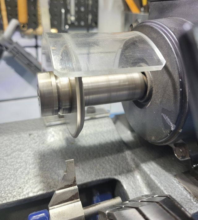 torno copiador y duplicador de llaves