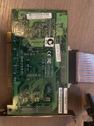 controladora SCSI  es Lsi no hp