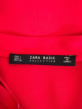 Blusa Zara roja. Talla L