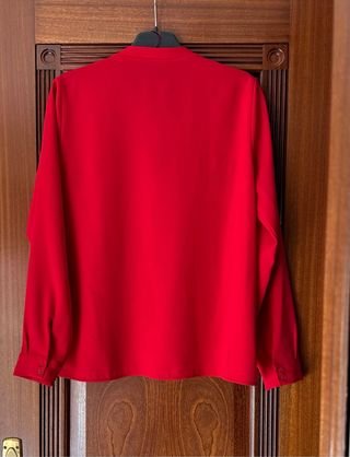 Blusa Zara roja. Talla L