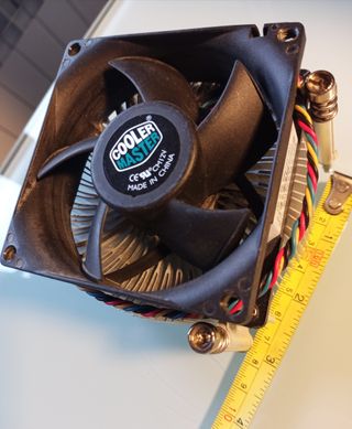 Disipador de microprocesador con ventilador