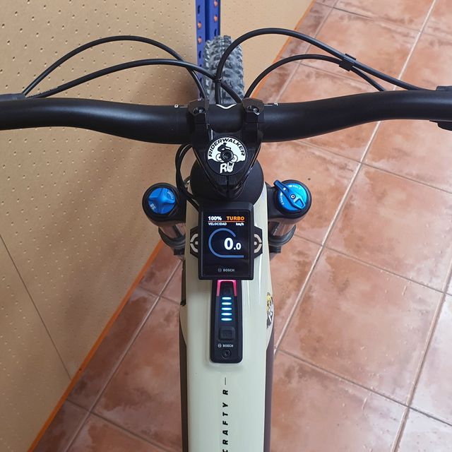 Soporte Bosch KIOX 300 para Crafty Carbon BLANCO