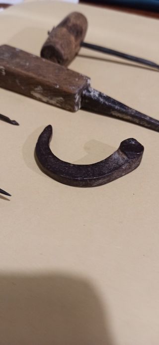 Strumenti antichi cavatappi e altro