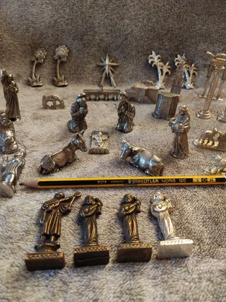 34 figuras de Portal de Belén en miniatura