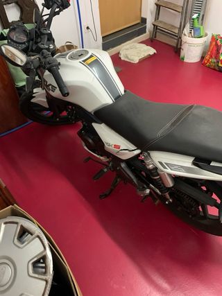 KEEWAY RKS 125