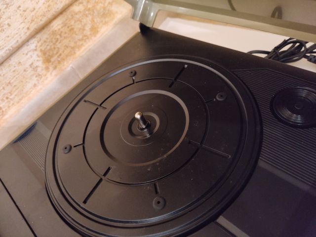 Giradischi Cat da 33 e 45 giri con radio