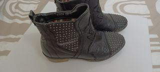 Botin Tachuelas Negro