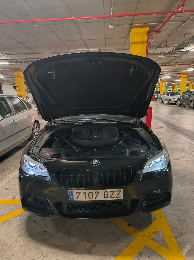 BMW Serie 5 2010 - foto 1
