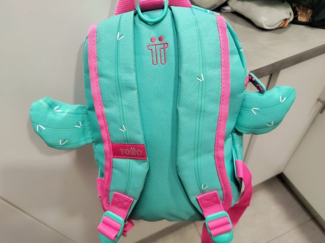 Mochila totto cactus guardería o infantil 4.6L