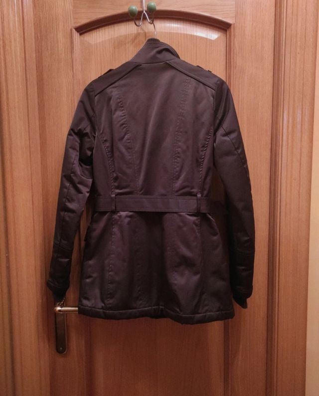 abrigo marrón chocolate