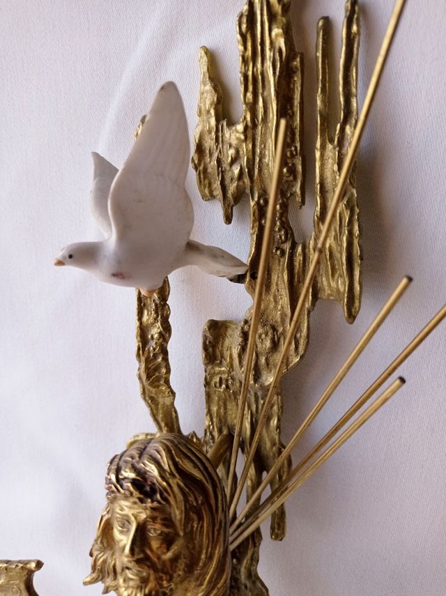 Crucifijo bronce versión surrealista Dalí