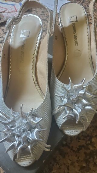Zapatos plata fiesta
