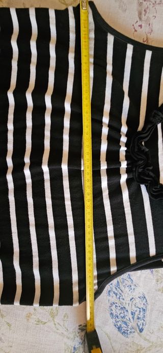 Camiseta tirantes blanco y negro