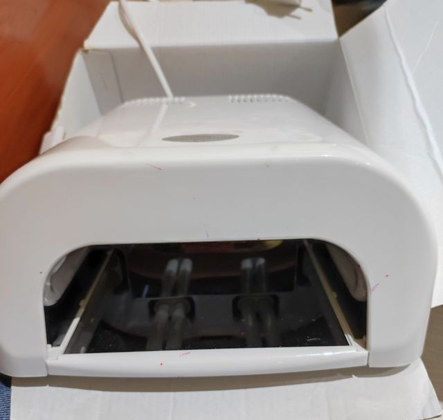 Secador de uñas ultravioletas