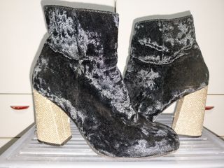 Tronchetti in velluto nero con tacco argento glitt