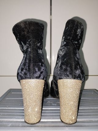 Tronchetti in velluto nero con tacco argento glitt