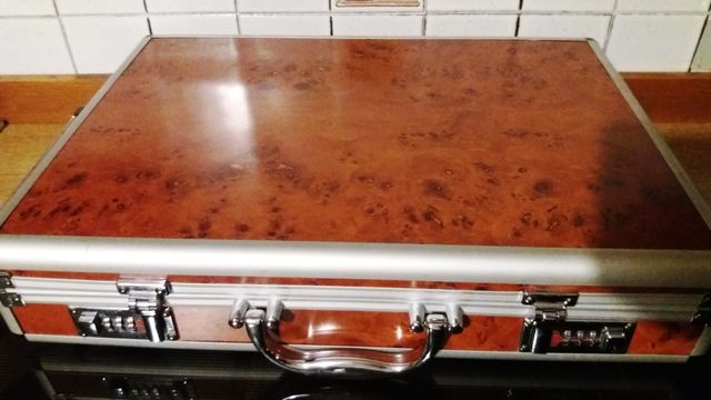 Set coltelli e postate da carne von Meister 24 pez