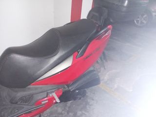 Scooter kymco