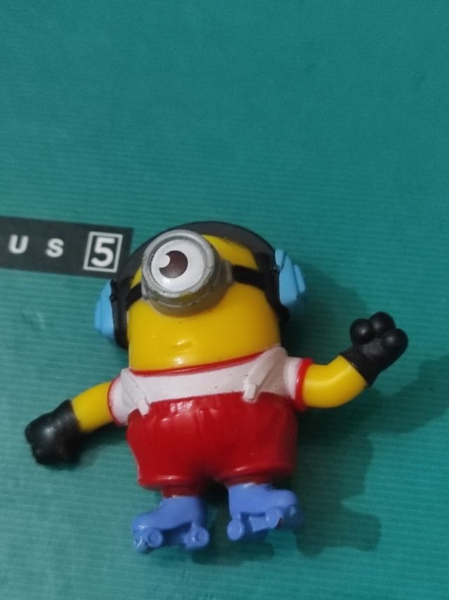 Minions patinador 2018, McDonald's