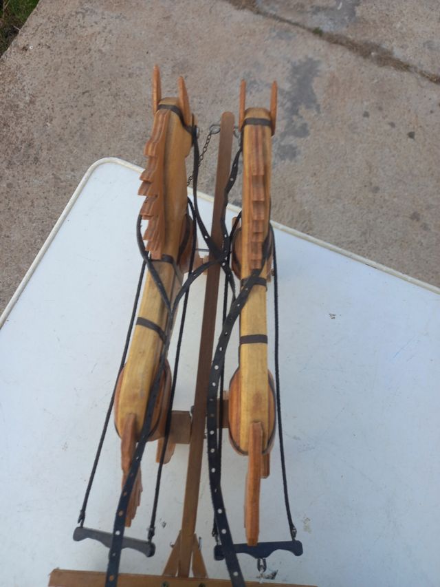 CARRO CON TRACION DE 2 CABALLOS