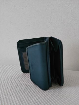 Portafoglio in similpelle blu, nuovo con scatola