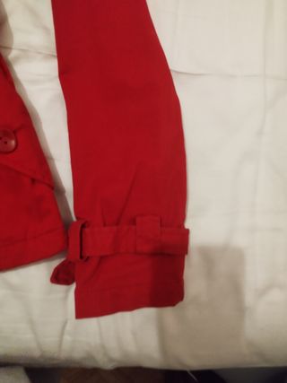 Gabardina roja