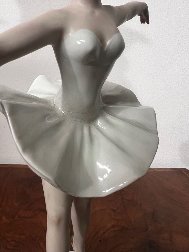 Statuetta in ceramica Capodimonte ballerina
