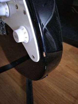 Guitarra yamaha, ampli y pedales