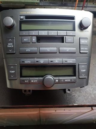 Cuenta km, Radio Cd y mas cosas Toyota Avensis