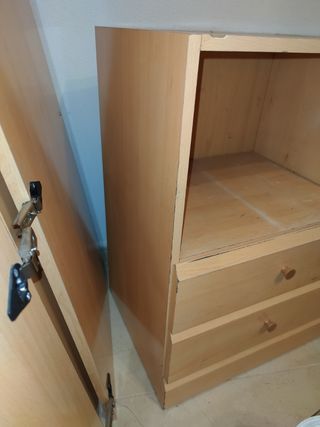 URGE!! Armario, mesilla, cama, soporte encimera.