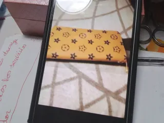 Monedero  de Mujer dorado y beis los dos 16euro