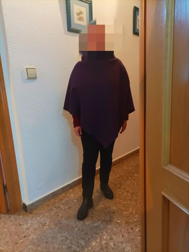 Poncho morado 