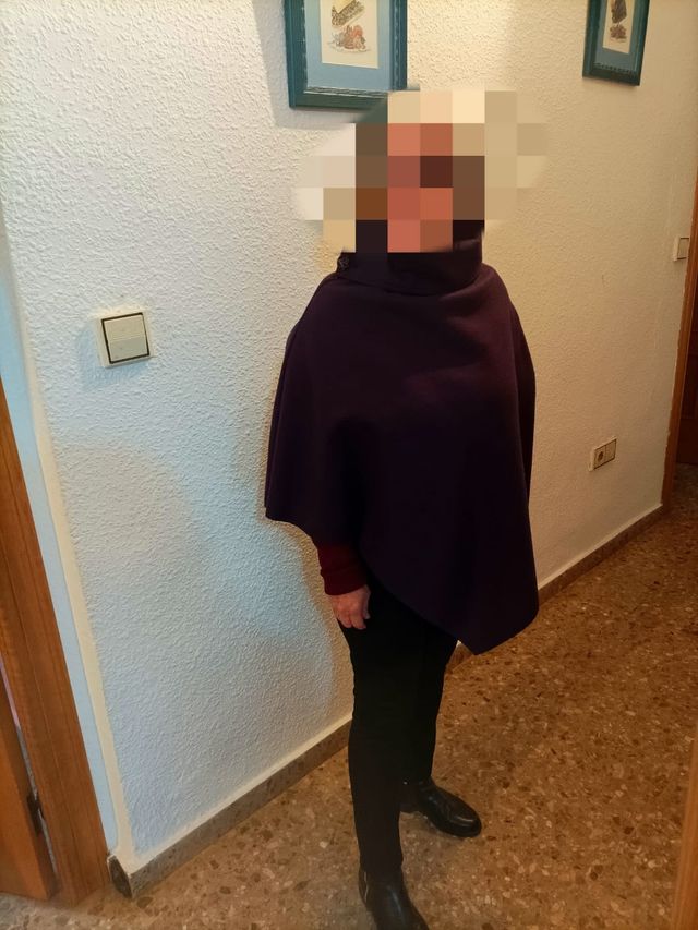 Poncho morado 